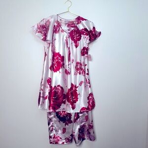 NWOT Satin Pajama Set with Pants - Large Floral Print